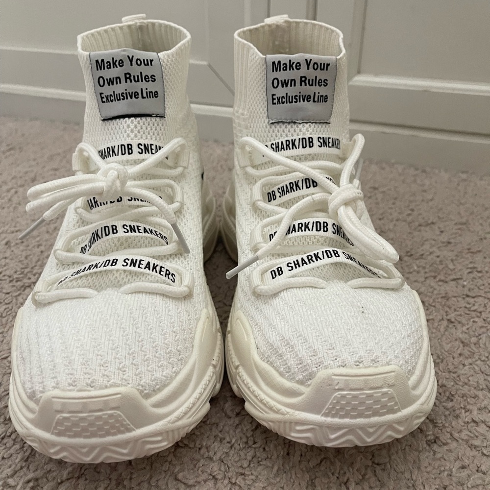 New shoes never worn without tags
